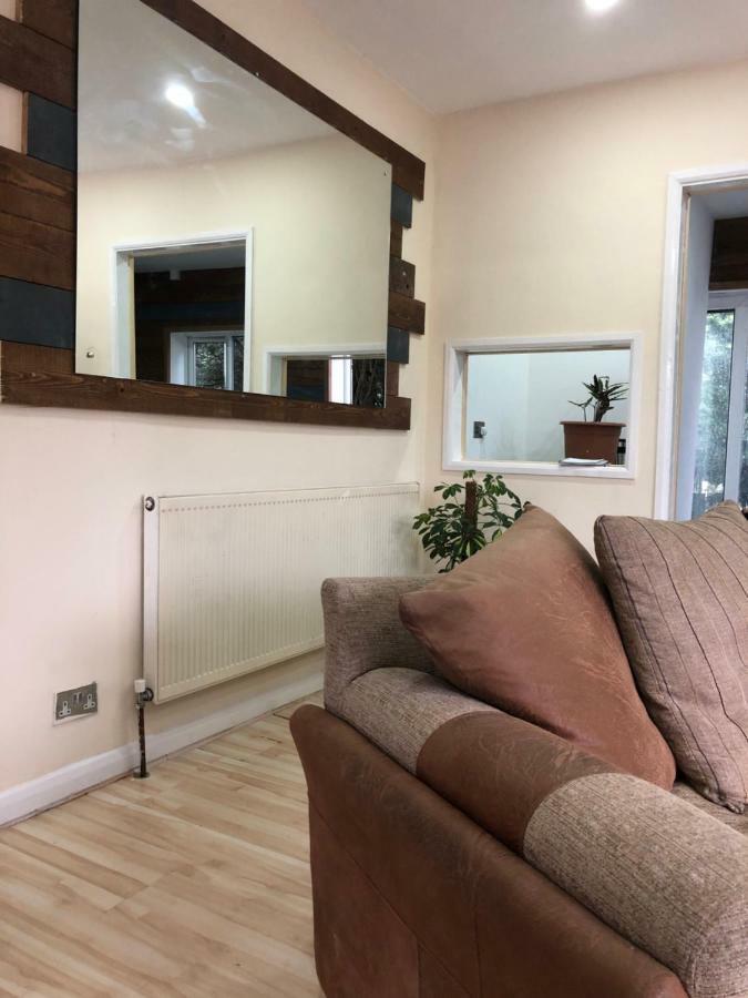 Treetops Flat2 Hall Green B28 برمنغهام المظهر الخارجي الصورة